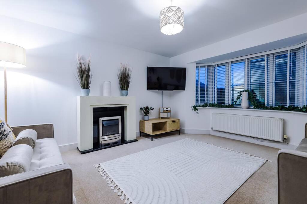 Luxurious Cosy 4Br Home Cheshire Saughall Bagian luar foto