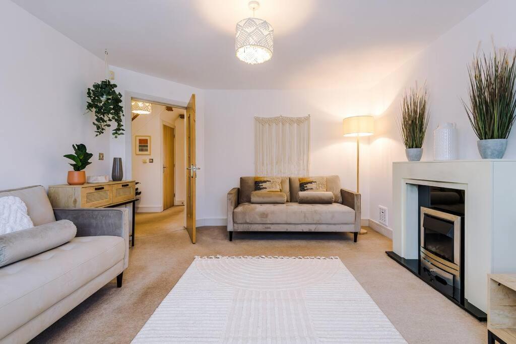 Luxurious Cosy 4Br Home Cheshire Saughall Bagian luar foto