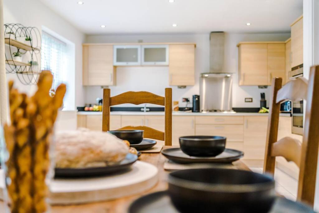Luxurious Cosy 4Br Home Cheshire Saughall Bagian luar foto