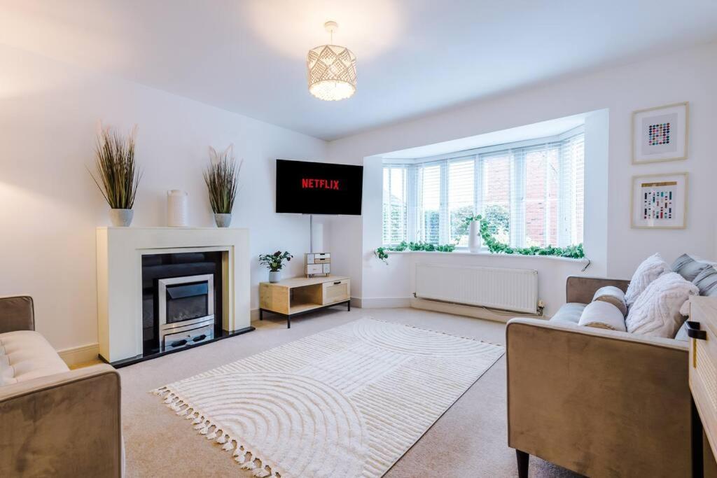Luxurious Cosy 4Br Home Cheshire Saughall Bagian luar foto